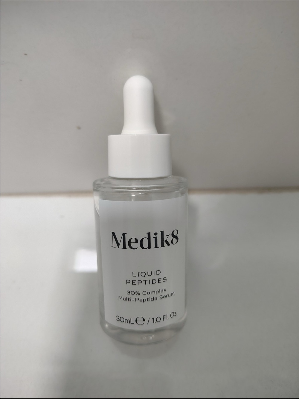Medik8 Liquid Peptides Multi-Peptide Serum — White